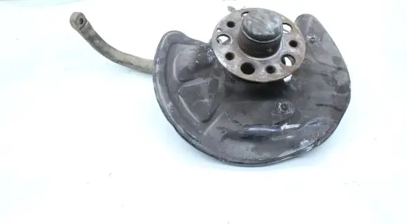 Mercedes-Benz E W211 Front wheel hub