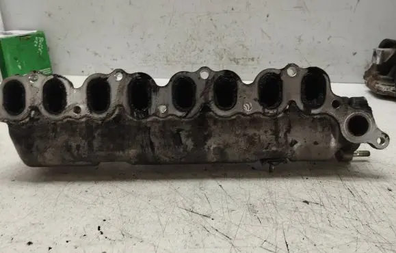 Toyota Corolla Verso AR10 Intake manifold