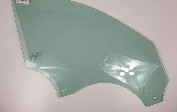 Jaguar F-Pace Front door window glass four-door 43R011582