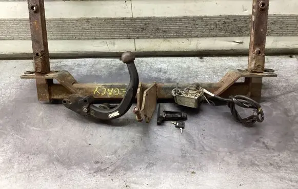 Subaru Legacy Tow bar set 11230555071009