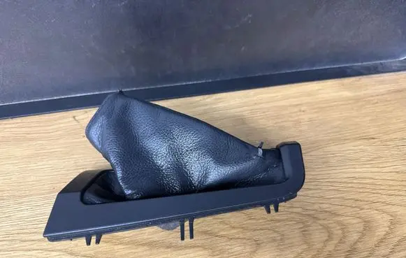 Volvo V70 Handbrake lever cover (leather/fabric) 