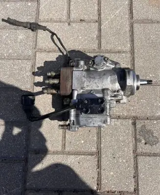 Opel Omega B1 Fuel injection high pressure pump 0460406994