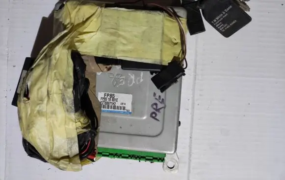Mazda Premacy Engine control unit/module FP8518881E