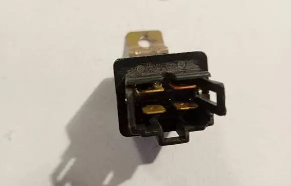 Mercedes-Benz E W124 Other relay 0030