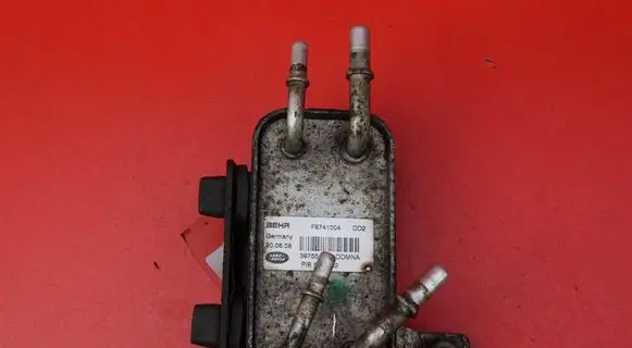 Engine oil radiator