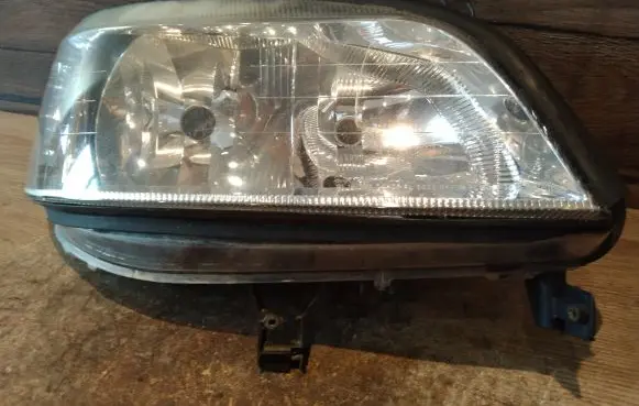 Opel Zafira A Headlight/headlamp
