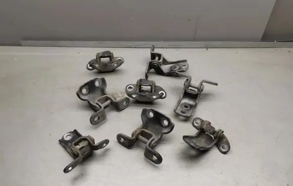 Front door hinge set