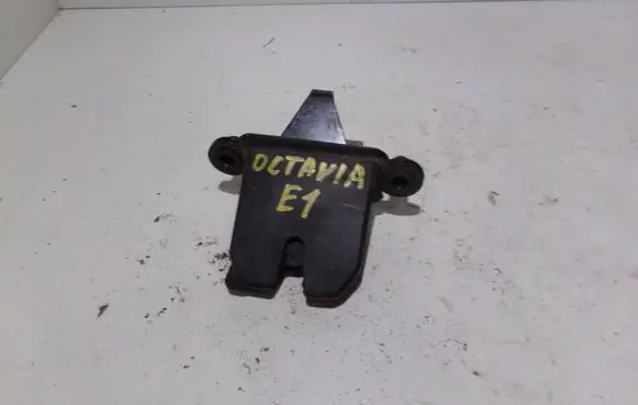 Skoda Octavia Mk2 (1Z) Tailgate/trunk/boot lock/catch/latch 1Z5827501D