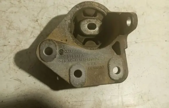 Volkswagen Phaeton Engine mount bracket 3D0599133A