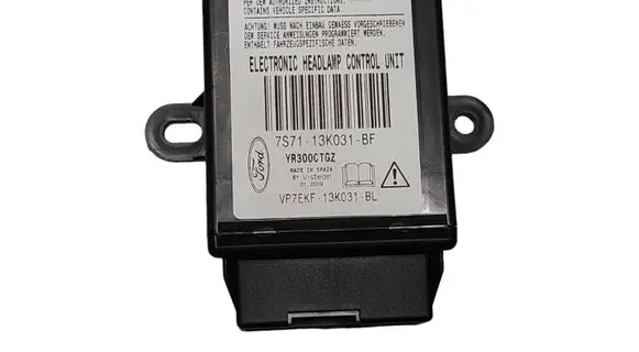 Ford Mondeo MK IV Light module LCM 7S7113K031BF YR300CTGZ VP7EKF13K031BL