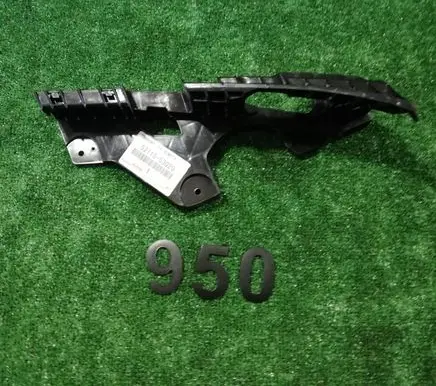 Lexus IS 220D-250-350 Front bumper mounting bracket 52115-53020