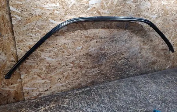 Roof trim bar molding cover