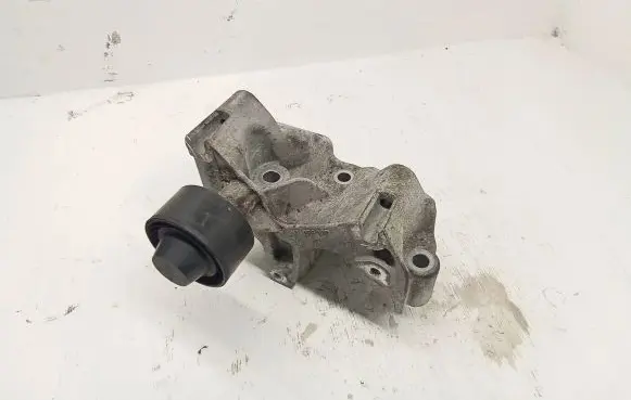 Generator/alternator bracket