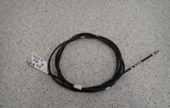 Suzuki Swift II Fuel tank cap trim 