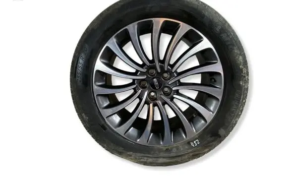 Lincoln Aviator II R20 alloy rim