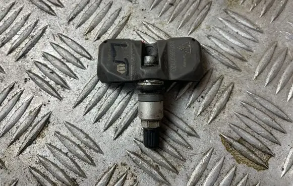 Porsche Panamera (970) Tire pressure sensor 99760602120