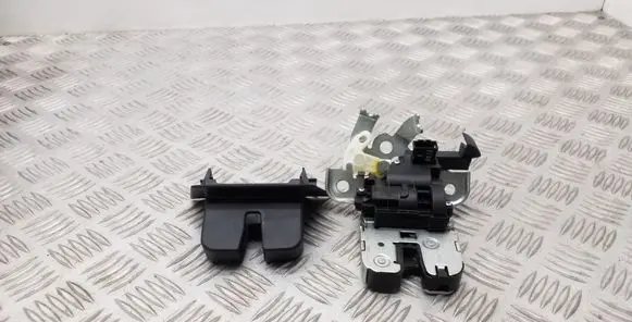 Audi A7 S7 4G Tailgate/trunk/boot lock/catch/latch 8K9827505A