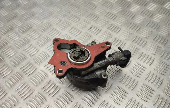 Renault Laguna III Vacuum pump