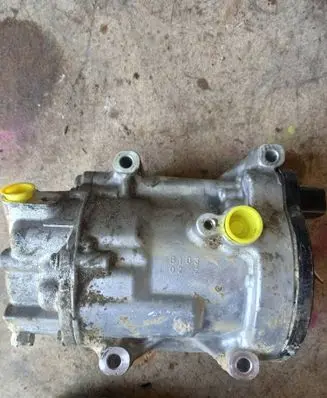 Toyota Yaris Cross Air conditioning (A/C) compressor (pump) 0424000740 ESB20C 2E04212