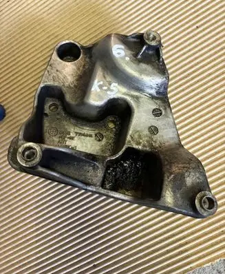 BMW X3 E83 A/C compressor mount bracket 7794614