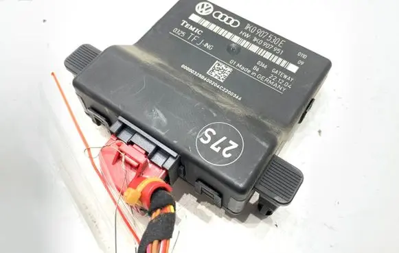 Volkswagen Golf V Gateway control module 1K0907530E