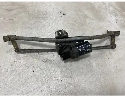 Audi A6 S6 C5 4B Front wiper linkage and motor 8D1955326