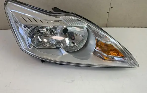 Ford Focus Headlight/headlamp
