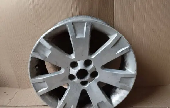 Mitsubishi Outlander R18 alloy rim 