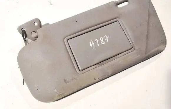 Nissan Primera Sun visor