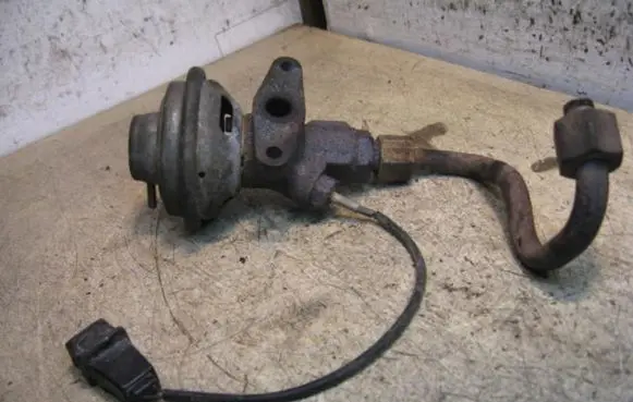 Volkswagen Sharan EGR valve 021131501F 28J