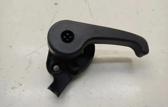 KIA Sportage Engine bonnet (hood) release handle