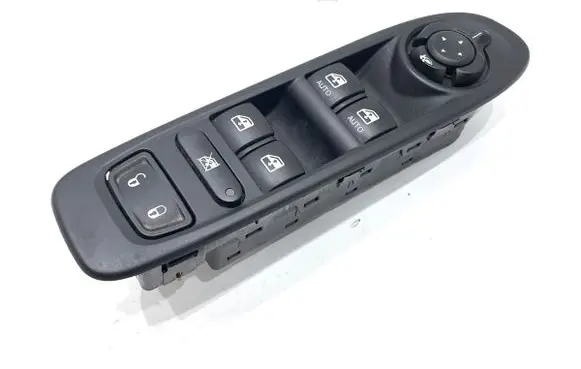 Jeep Compass Electric window control switch P6BZ28LXHAA
