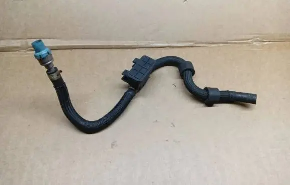 Volkswagen Caddy Fuel line/pipe/hose 7N0127242