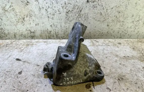 Dodge Durango III Engine mounting bracket 09104 68275984AA