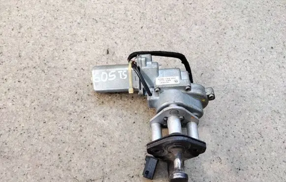 Volkswagen Transporter - Caravelle T5 Sliding door latching motor 7H0843766F04A 7H0843766F