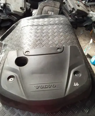 Volvo V40 Engine cover (trim) 31368888