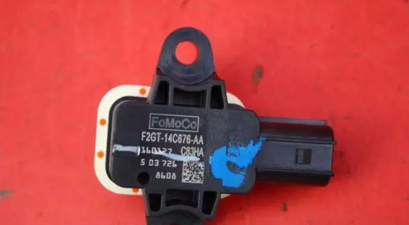 Ford Mondeo MK I Sensor F2GT-14C676-AA
