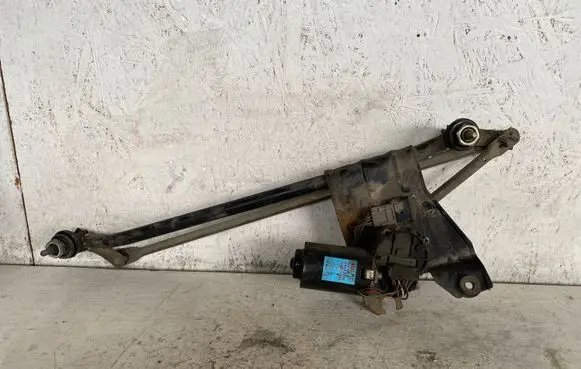 Dacia Logan I Wiper motor 64343295 82K5