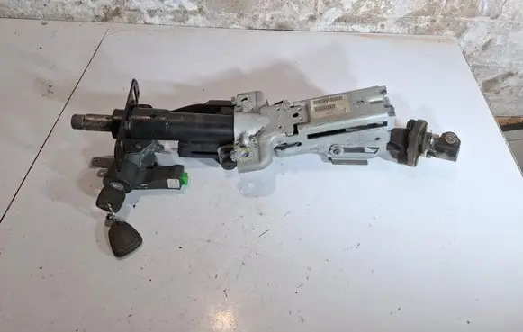 Volvo V70 Steering wheel axle P9491778 T030208417 8673073
