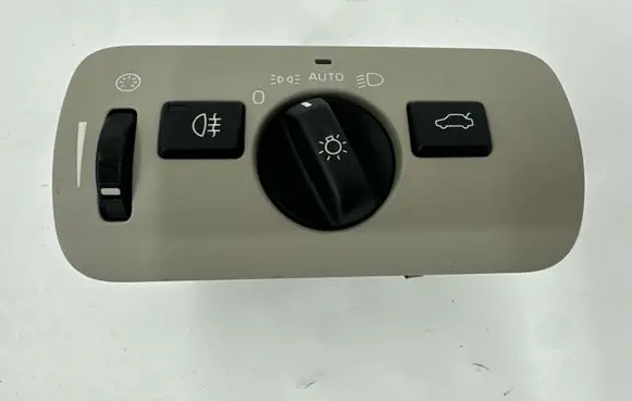Volvo V40 Light switch 30739426