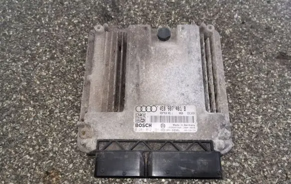 Audi A8 S8 D3 4E Engine control unit/module 4E0907401B 0281012151 4E0910401J