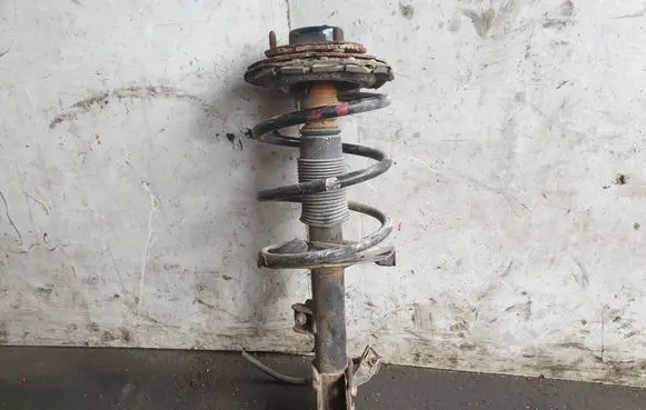 Nissan Murano Z50 Front shock absorber with coil spring