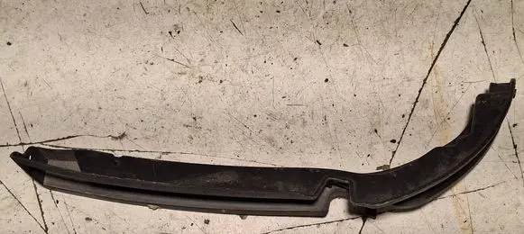 Front bumper mounting bracket