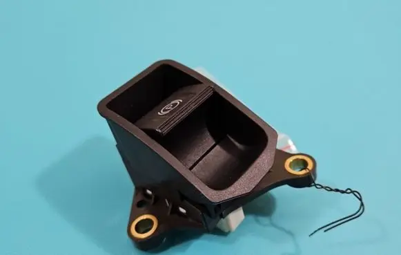 Toyota Avensis T270 Handbrake/parking brake auto hold switch 84390-05030 IMPRK1426103