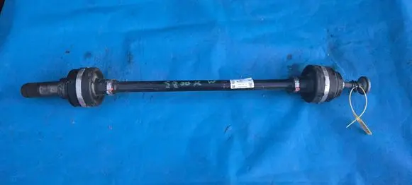 BMW X4 G02 Rear driveshaft 8695503 33208695503