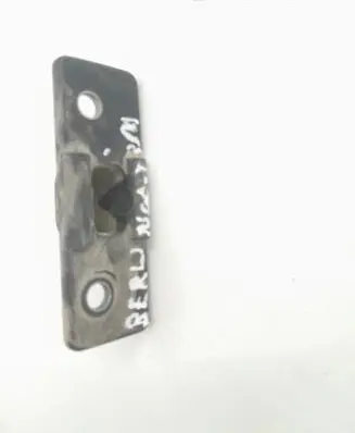 Citroen Berlingo Tailgate/boot lid lock trim 9680416680