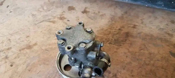 Audi A4 S4 B7 8E 8H Power steering pump 8E0145153H