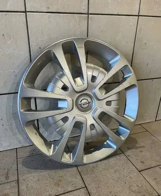 Opel Vivaro R15 wheel hub/cap/trim 9822612077 9822612677