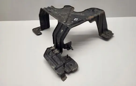 Volkswagen Transporter - Caravelle T5 Webasto auxiliary heater mount bracket 7H0819827A