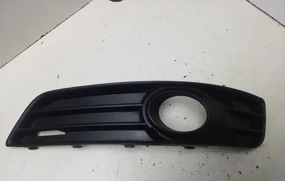 Audi A3 S3 8P Front fog light trim/grill 154462501